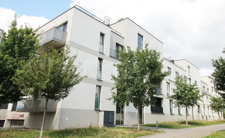 Pronájem bytu 1+kk, Praha - Kbely, Plzákova, 30 m2