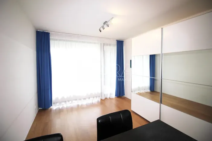 Pronájem bytu 1+kk, Praha - Kbely, Plzákova, 30 m2