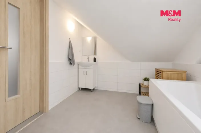Prodej rodinného domu, Golčův Jeníkov, Ráj, 140 m2