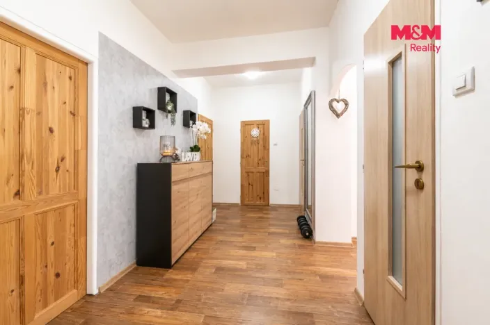 Prodej bytu 3+1, Kamenický Šenov, Pískovec I, 90 m2