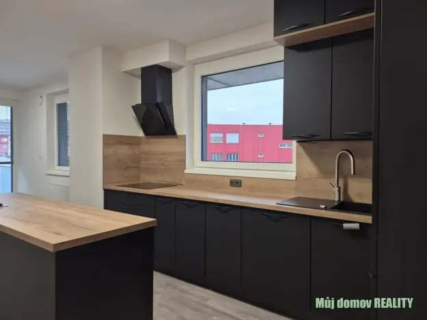 Pronájem bytu 4+kk, Praha - Prosek, Čakovická, 83 m2