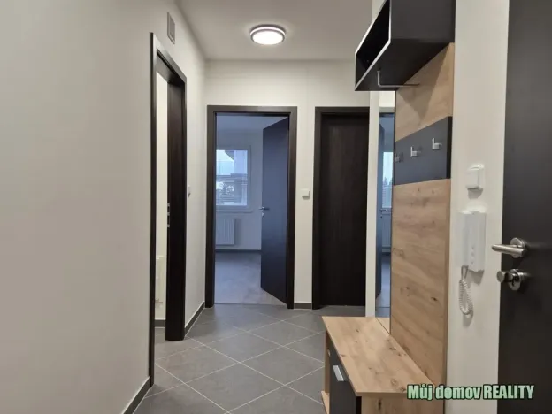 Pronájem bytu 4+kk, Praha - Prosek, Čakovická, 83 m2