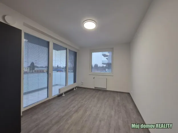Pronájem bytu 4+kk, Praha - Prosek, Čakovická, 83 m2