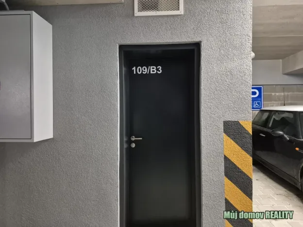 Pronájem bytu 4+kk, Praha - Prosek, Čakovická, 83 m2