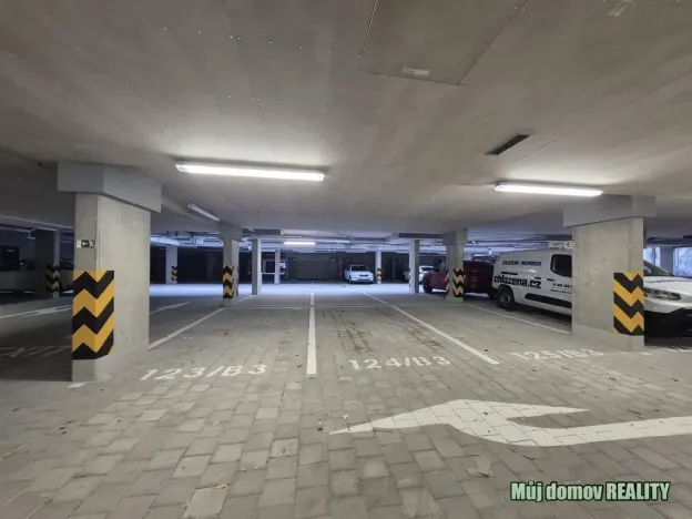 Pronájem bytu 4+kk, Praha - Prosek, Čakovická, 83 m2