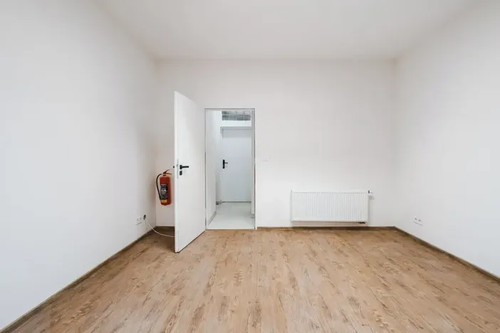 Pronájem obchodního prostoru, Praha - Nové Město, Sokolská, 50 m2