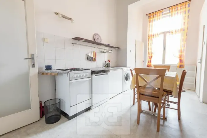 Pronájem bytu 3+1, Praha - Nové Město, Hálkova, 102 m2
