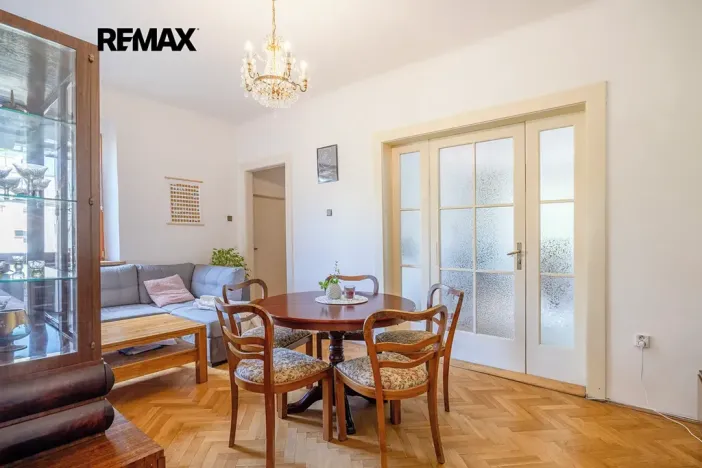 Prodej vily, Praha - Dejvice, U dejvického rybníčku, 400 m2