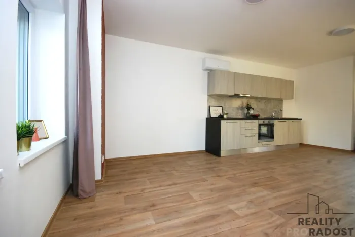 Pronájem bytu 2+kk, Velké Pavlovice, Hlavní, 50 m2