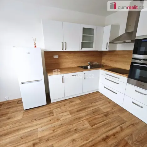 Pronájem bytu 1+1, Děčín - Děčín IX-Bynov, Na Pěšině, 35 m2