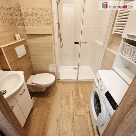 Pronájem bytu 1+1, Děčín - Děčín IX-Bynov, Na Pěšině, 35 m2