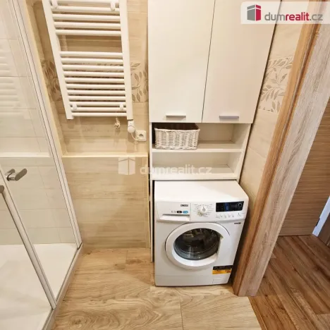 Pronájem bytu 1+1, Děčín - Děčín IX-Bynov, Na Pěšině, 35 m2