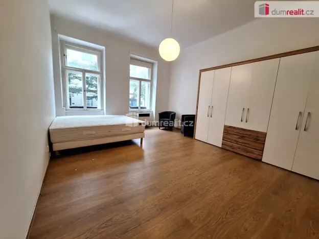 Pronájem bytu 2+kk, Praha - Vinohrady, Chodská, 60 m2