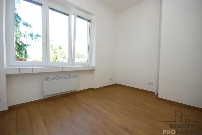 Pronájem bytu 1+kk, Velké Pavlovice, Náměstí 9. května, 44 m2