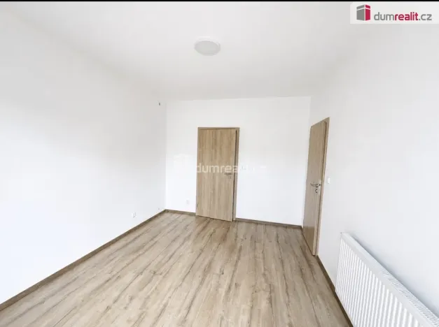 Pronájem bytu 2+1, Chabařovice, V Aleji, 40 m2