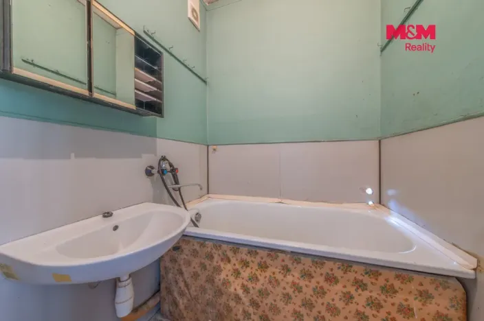 Prodej bytu 3+1, Karviná - Ráj, Haškova, 58 m2