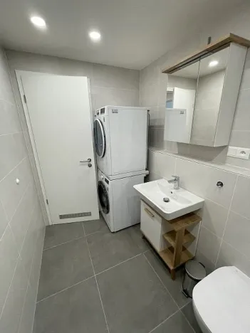 Pronájem bytu 3+kk, Praha - Řeporyje, Haenkeho, 80 m2