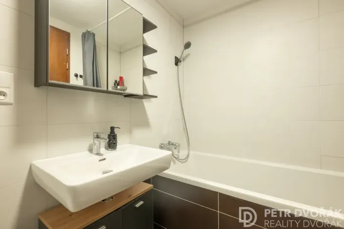 Prodej bytu 2+kk, Praha - Stodůlky, Jeremiášova, 47 m2