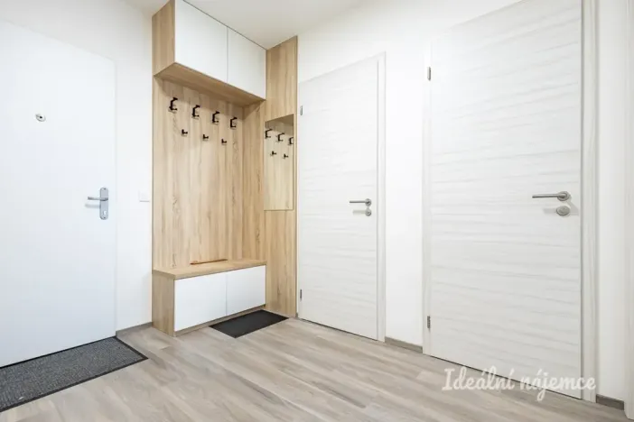 Pronájem bytu 2+kk, Praha - Troja, Mazurská, 50 m2