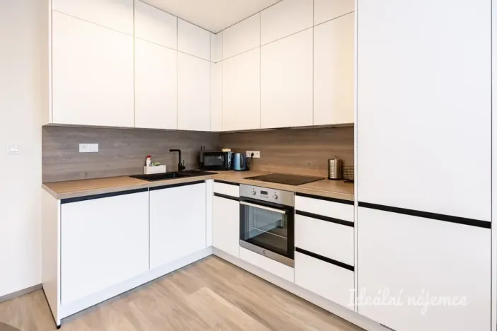 Pronájem bytu 2+kk, Praha - Troja, Mazurská, 50 m2