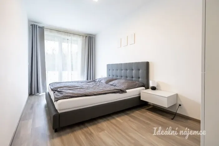 Pronájem bytu 2+kk, Praha - Troja, Mazurská, 50 m2