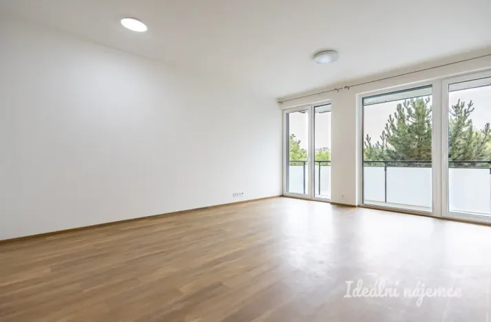 Pronájem bytu 2+kk, Praha - Troja, Mazurská, 59 m2