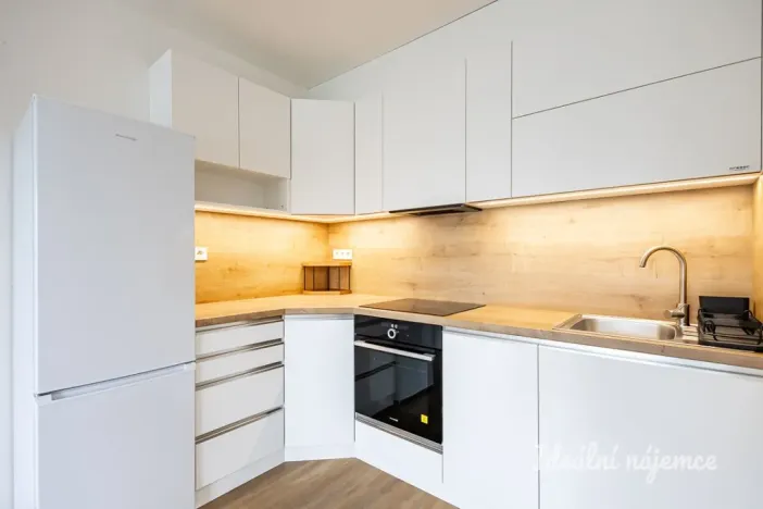 Pronájem bytu 2+kk, Praha - Troja, Mazurská, 59 m2