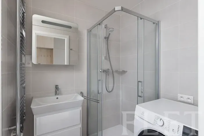 Pronájem bytu 1+kk, Praha - Řeporyje, Haenkeho, 31 m2