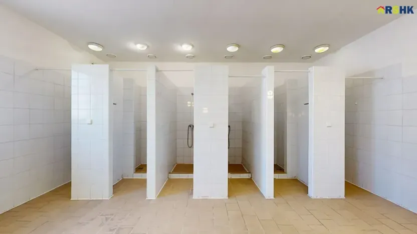 Pronájem kanceláře, Hradec Králové, Akademika Bedrny, 470 m2