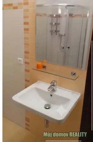 Pronájem bytu 2+kk, Praha - Vysočany, Freyova, 46 m2