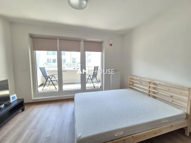 Pronájem bytu 1+kk, Praha - Vysočany, Poděbradská, 35 m2