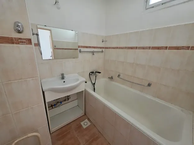 Prodej bytu 3+1, Znojmo, 28. října, 57 m2