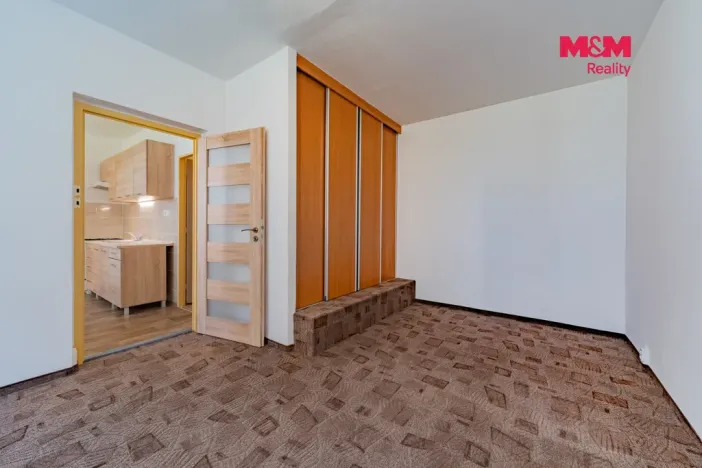 Pronájem bytu 1+1, Loket, Sportovní, 40 m2