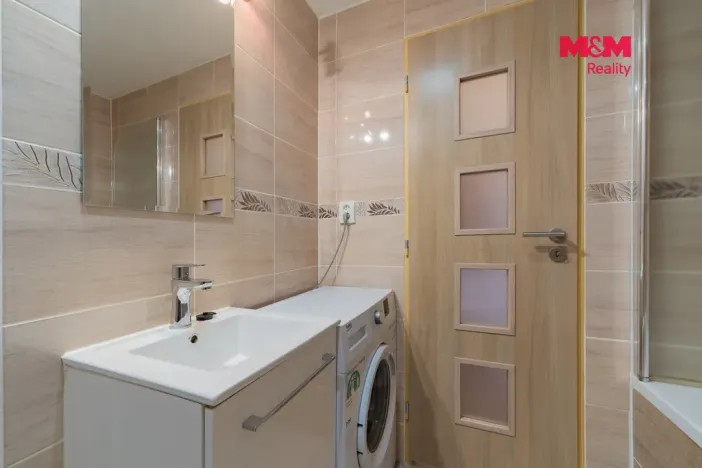 Pronájem bytu 1+1, Loket, Sportovní, 40 m2