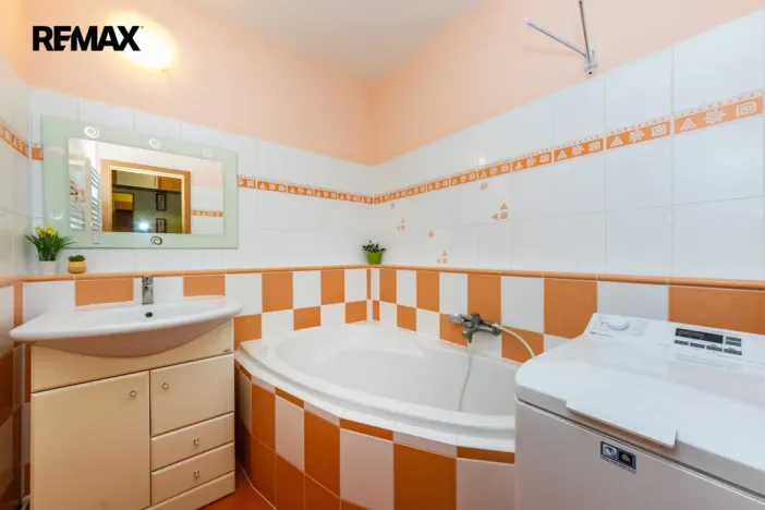 Prodej bytu 2+1, Praha - Horní Počernice, Dandova, 58 m2