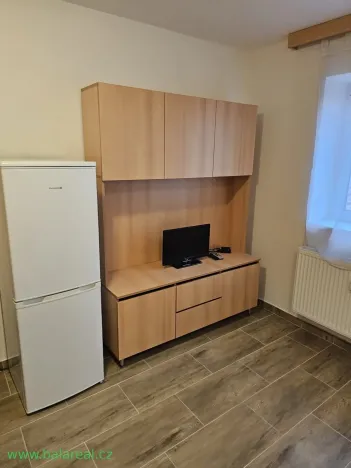 Pronájem bytu 1+kk, Brno, Charbulova, 29 m2