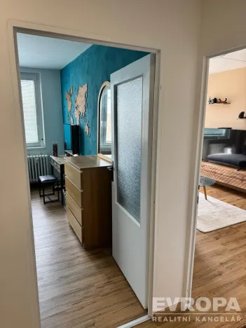 Pronájem bytu 2+kk, Praha - Hloubětín, Kardašovská, 43 m2