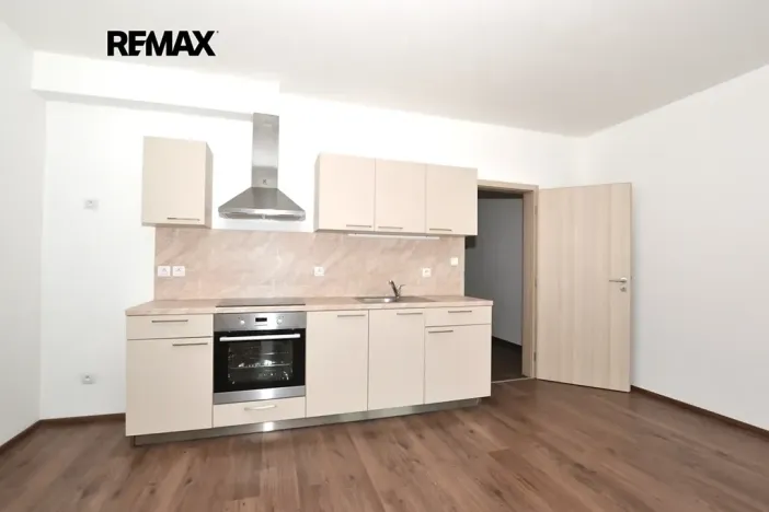 Pronájem bytu 2+kk, Plzeň, Koterovská, 42 m2