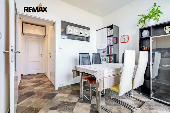 Prodej bytu 4+1, Praha - Hlubočepy, Renoirova, 90 m2