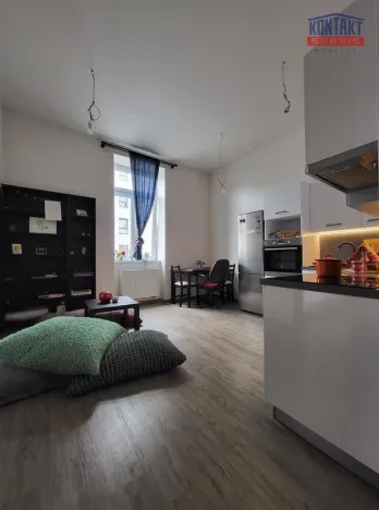 Pronájem bytu 2+kk, České Budějovice - České Budějovice 6, 40 m2