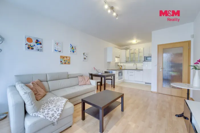 Prodej bytu 2+kk, Praha, Sazovická, 47 m2