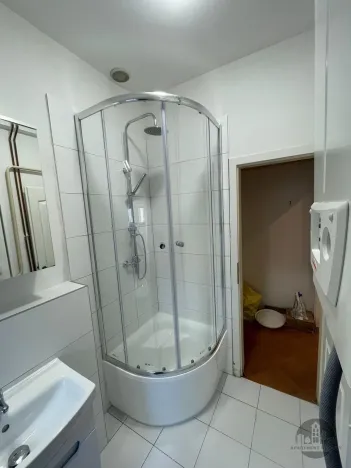 Pronájem bytu 2+1, Praha - Smíchov, Na Neklance, 60 m2