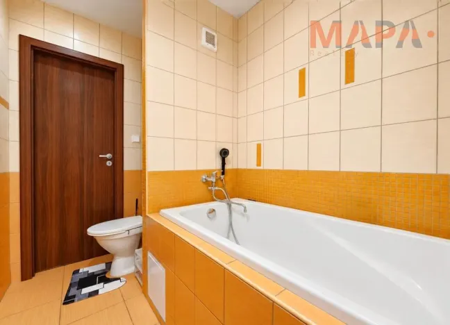 Prodej bytu 3+1, Chomutov, Jirkovská, 79 m2