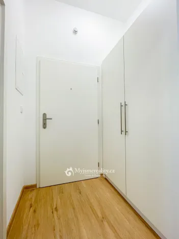 Pronájem bytu 1+1, Znojmo, Mariánské náměstí, 36 m2
