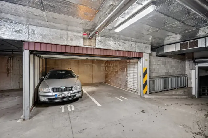 Pronájem bytu 2+kk, Praha - Michle, Novobohdalecká, 40 m2