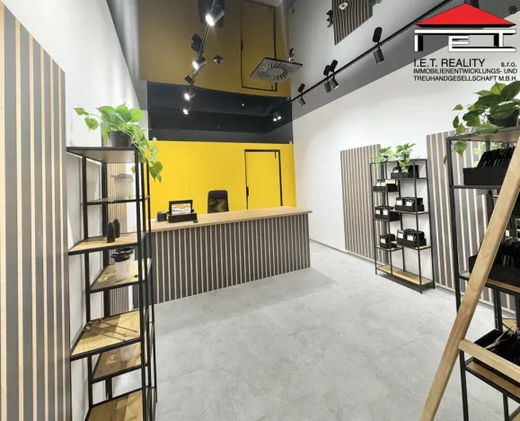 Pronájem obchodního prostoru, Brno, náměstí Svobody, 32 m2