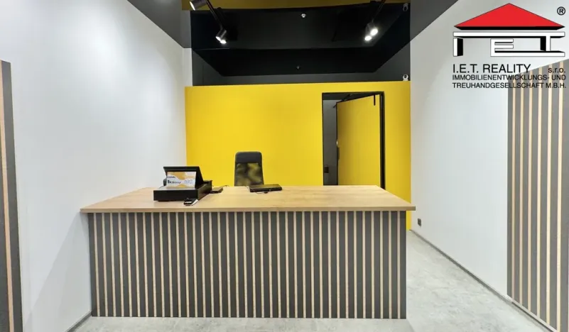 Pronájem obchodního prostoru, Brno, náměstí Svobody, 32 m2