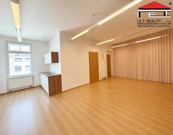 Pronájem kanceláře, Brno, Jakubské náměstí, 87 m2