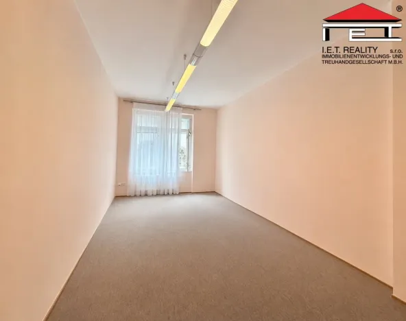 Pronájem kanceláře, Brno, Jakubské náměstí, 87 m2