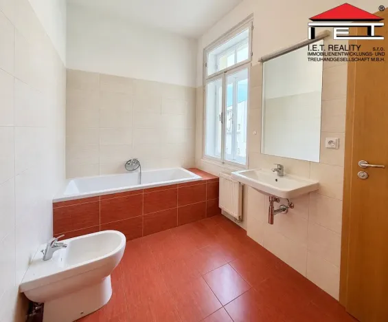 Pronájem kanceláře, Brno, Jakubské náměstí, 87 m2